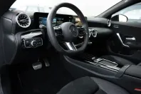 Mercedes-Benz CLA 200 (Clasa CLA) din 2024 cu 16.926 km - oferta MER182993 - foto 19