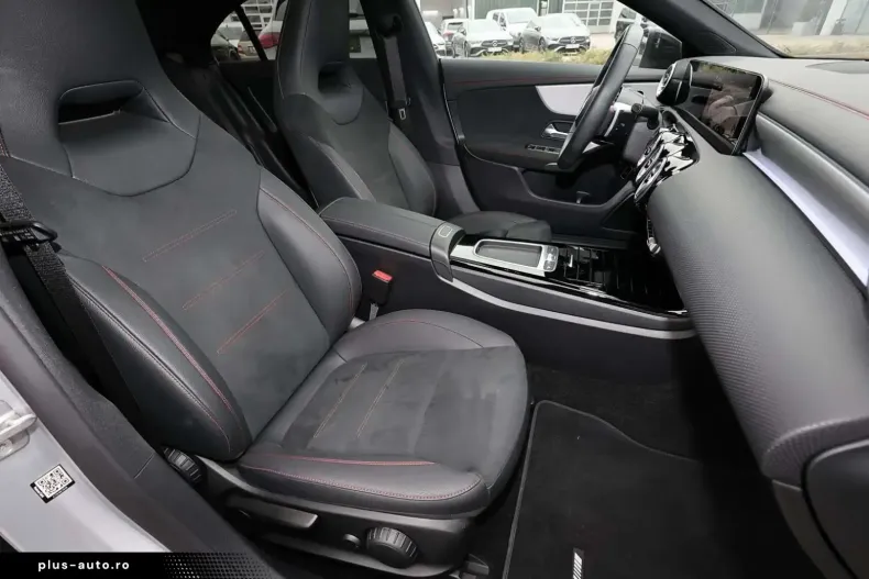 Mercedes-Benz CLA 200 (Clasa CLA) din 2024 cu 27.740 km - oferta MER182994 - foto 4