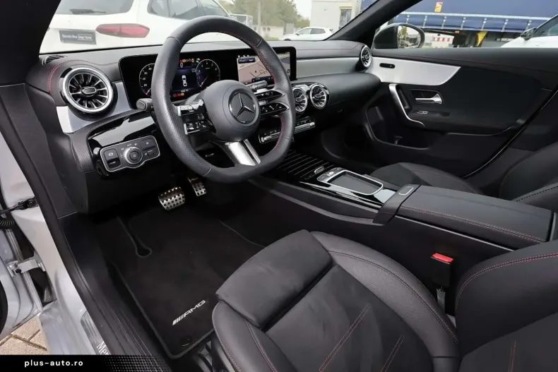 Mercedes-Benz CLA 200 (Clasa CLA) din 2024 cu 27.740 km - oferta MER182994 - foto 9