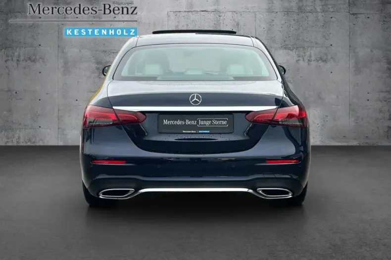 Mercedes-Benz E 300 (Clasa E) din 2023 cu 15.550 km - oferta MER182999 - foto 8