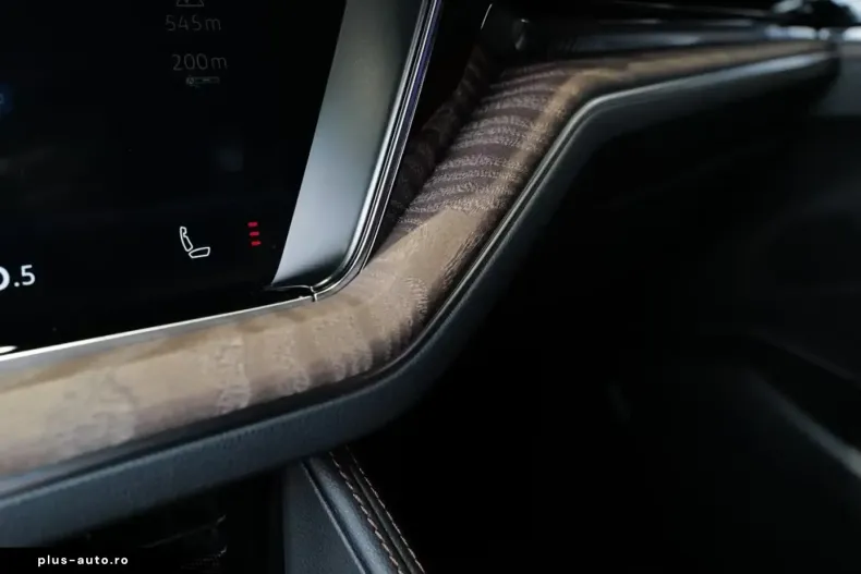 Volkswagen Touareg din 2024 cu 9.396 km - oferta VOL183000 - foto 19