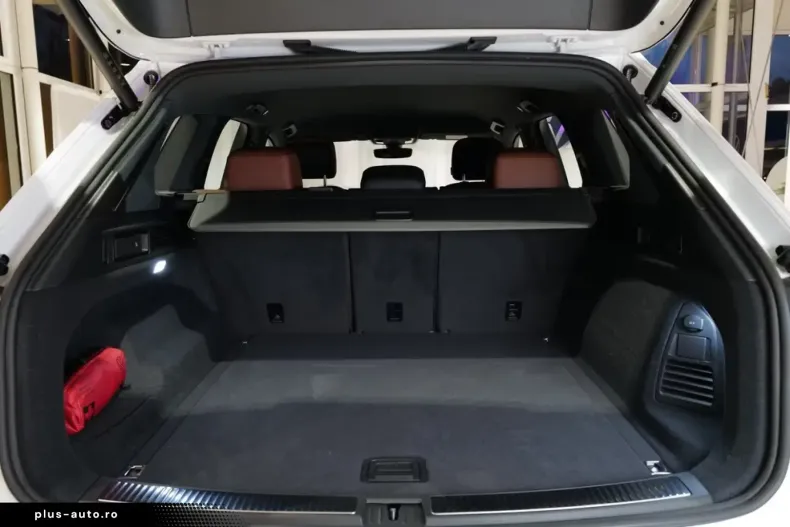 Volkswagen Touareg din 2024 cu 9.396 km - oferta VOL183000 - foto 25