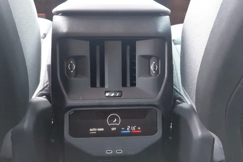 BMW X3 (Seria X) din 2024 cu 6.633 km - oferta BMW183006 - foto 16