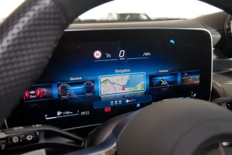 Mercedes-Benz GLC 200 (Clasa GLC) din 2024 cu 29.560 km - oferta MER183008 - foto 20