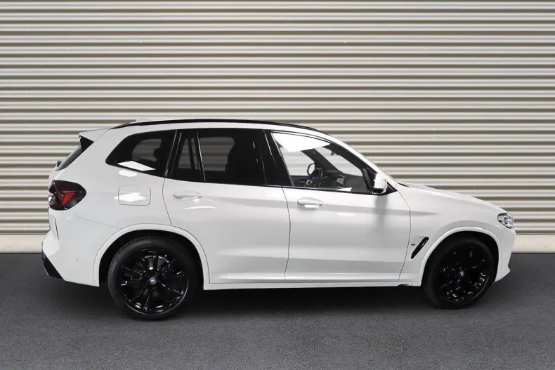 BMW X3 (Seria X) din 2023 cu 31.902 km - oferta BMW183012 - foto 2