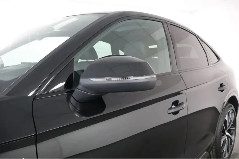 Audi Q5 din 2024 cu 12.751 km - oferta AUD183022 - foto 33