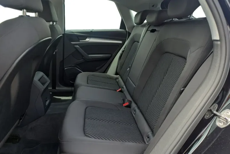 Audi Q5 din 2023 cu 16.237 km - oferta AUD183028 - foto 9