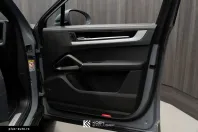 Porsche Cayenne din 2024 cu 49.216 km - oferta POR183030 - foto 9