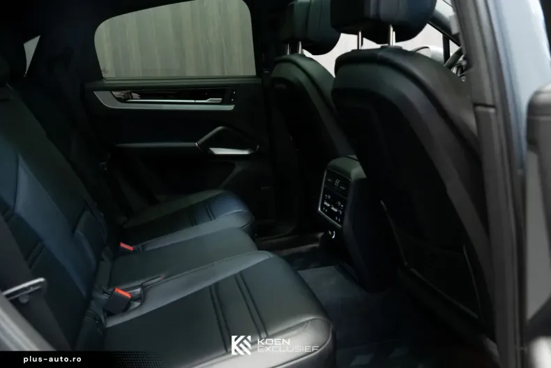 Porsche Cayenne din 2024 cu 49.216 km - oferta POR183030 - foto 29