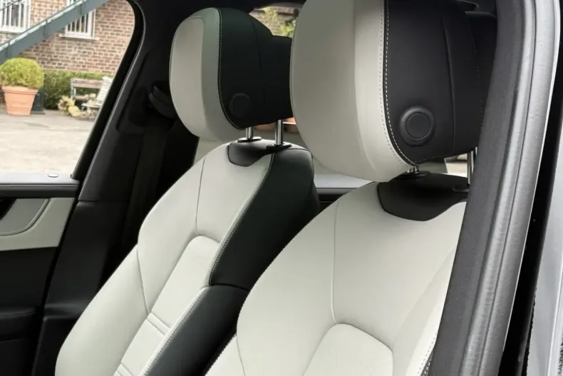 Porsche Cayenne din 2024 cu 47.100 km - oferta POR183034 - foto 5