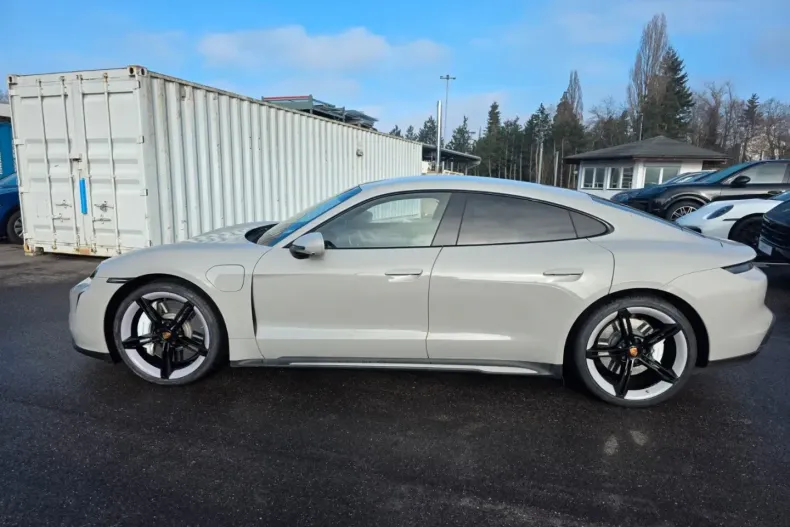 Porsche Taycan din 2022 cu 58.000 km - oferta POR183040 - foto 7