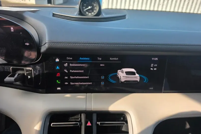 Porsche Taycan din 2022 cu 58.000 km - oferta POR183040 - foto 12