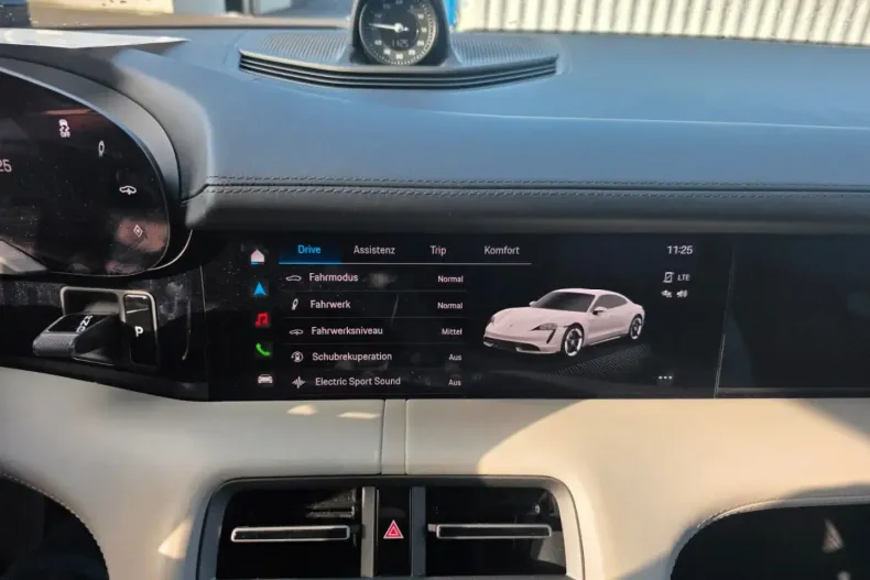 Porsche Taycan din 2022 cu 58.000 km - oferta POR183040 - foto 14