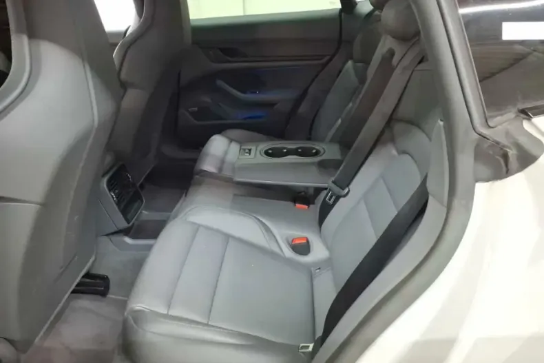 Porsche Taycan din 2023 cu 80.655 km - oferta POR183041 - foto 7