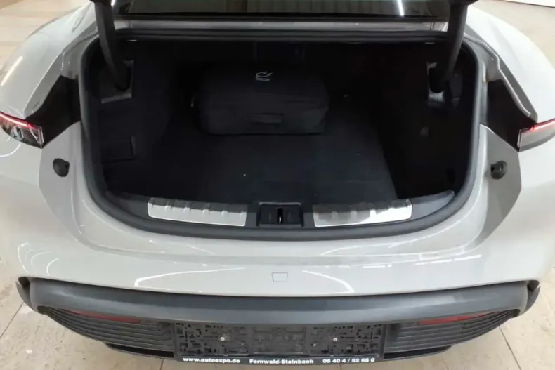 Porsche Taycan din 2023 cu 80.655 km - oferta POR183041 - foto 9