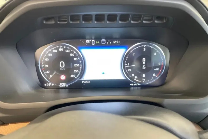 Volvo XC90 din 2022 cu 87.034 km - oferta VOL183043 - foto 6