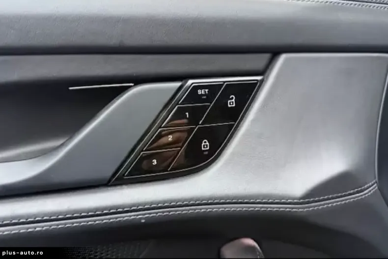 Porsche Taycan din 2021 cu 86.400 km - oferta POR183045 - foto 15