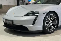 Porsche Taycan din 2022 cu 110.462 km - oferta POR183046 - foto 4