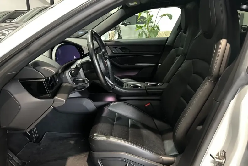 Porsche Taycan din 2022 cu 110.462 km - oferta POR183046 - foto 5