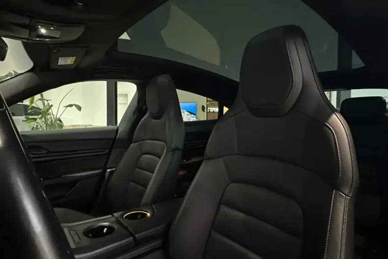 Porsche Taycan din 2022 cu 110.462 km - oferta POR183046 - foto 9