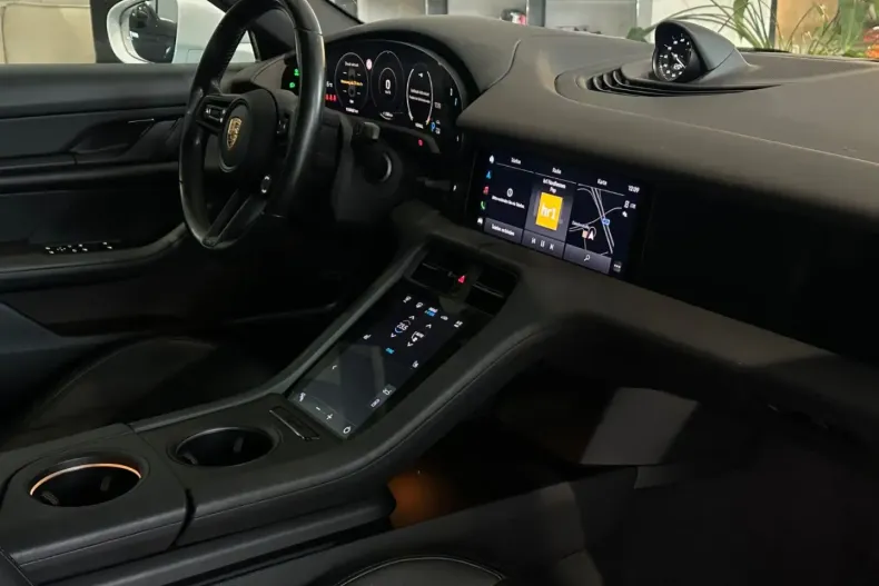 Porsche Taycan din 2022 cu 110.462 km - oferta POR183046 - foto 16