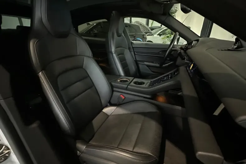 Porsche Taycan din 2022 cu 110.462 km - oferta POR183046 - foto 17