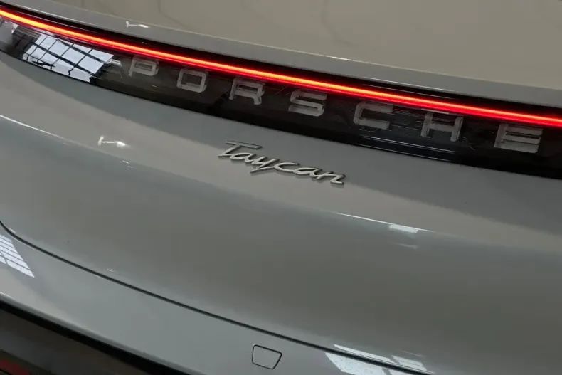 Porsche Taycan din 2022 cu 110.462 km - oferta POR183046 - foto 39