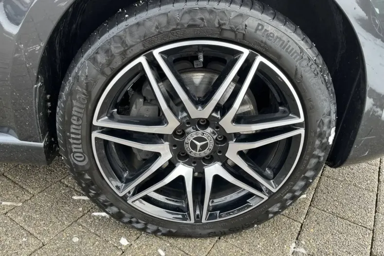 Mercedes-Benz V 300 (Clasa V) din 2023 cu 48.934 km - oferta MER183050 - foto 13