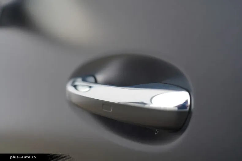 Mercedes-Benz GLC 300 (Clasa GLC) din 2024 cu 40.900 km - oferta MER183056 - foto 10