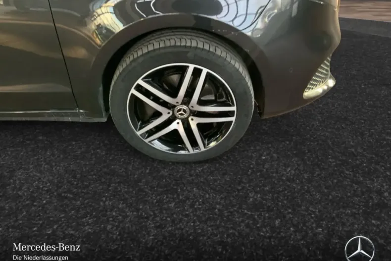 Mercedes-Benz V 300 (Clasa V) din 2022 cu 57.220 km - oferta MER183057 - foto 4