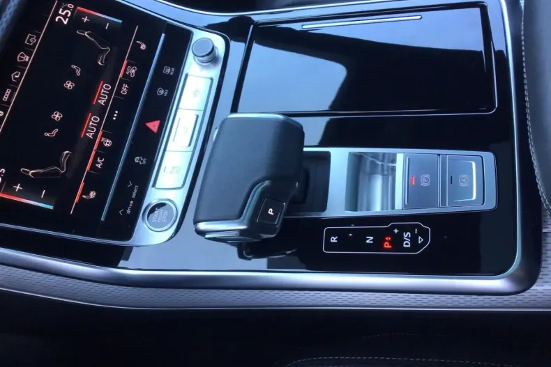 Audi Q8 din 2025 cu 26.023 km - oferta AUD183064 - foto 10