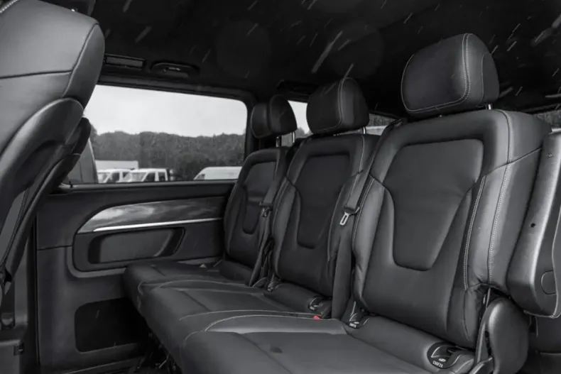 Mercedes-Benz V 300 (Clasa V) din 2023 cu 40.532 km - oferta MER183068 - foto 7