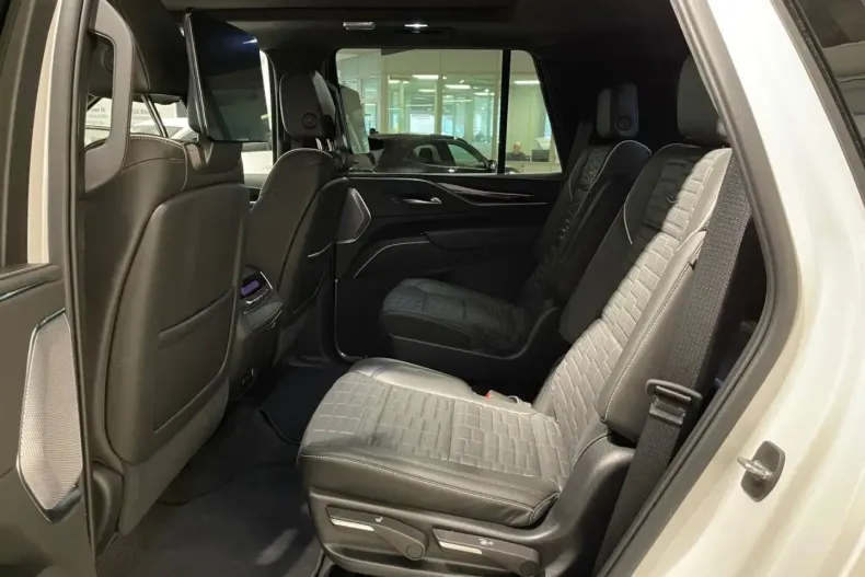 Cadillac Escalade din 2022 cu 32.659 km - oferta CAD183070 - foto 12