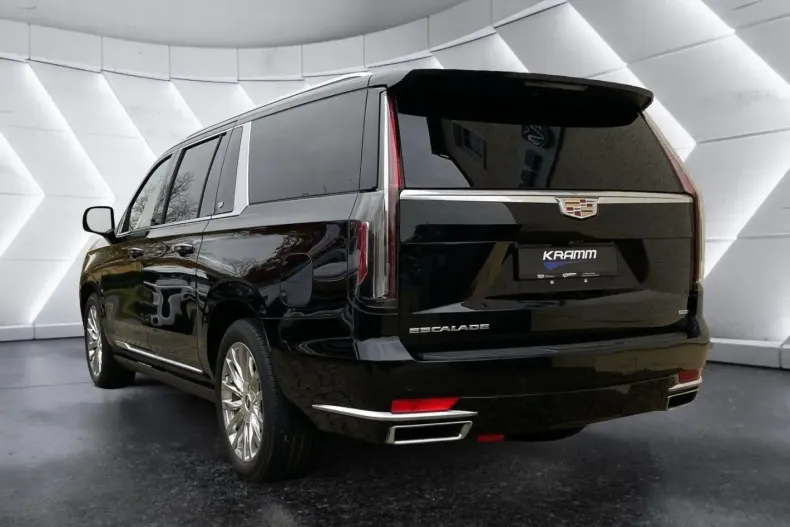 Cadillac Escalade din 2021 cu 42.352 km - oferta CAD183071 - foto 2