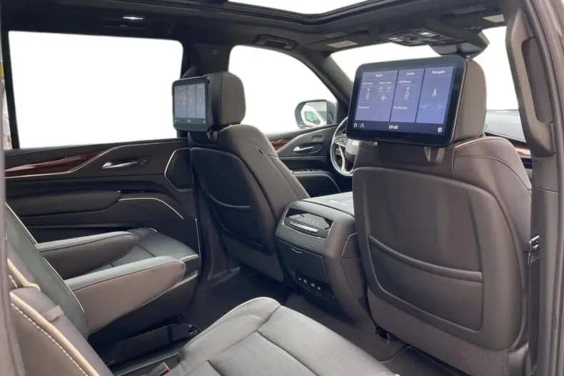 Cadillac Escalade din 2021 cu 42.352 km - oferta CAD183071 - foto 13