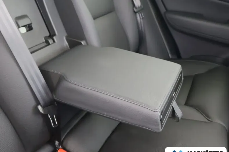 Volvo XC60 din 2025 cu 18.100 km - oferta VOL183077 - foto 8