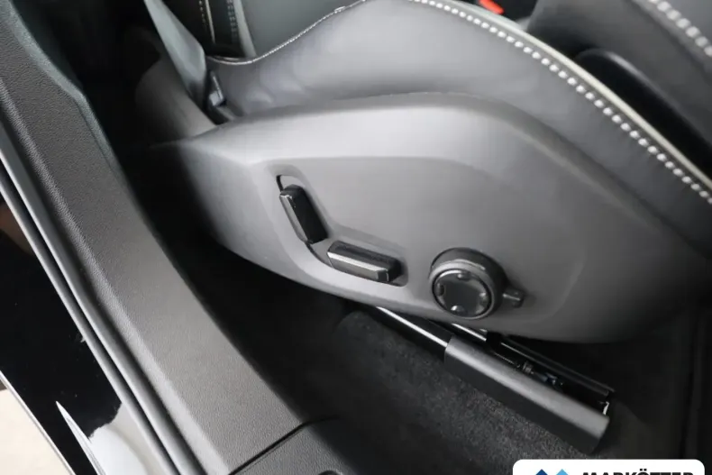 Volvo XC60 din 2024 cu 14.544 km - oferta VOL183079 - foto 18