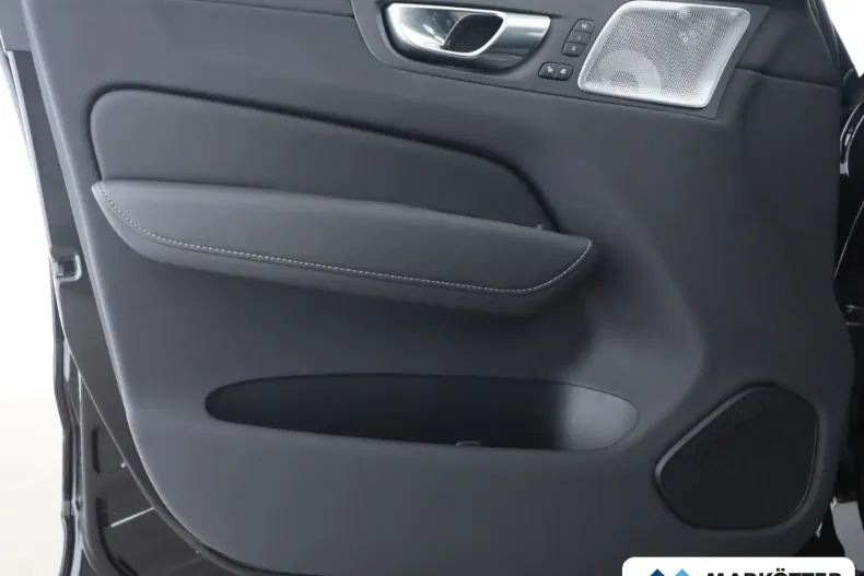 Volvo XC60 din 2024 cu 14.544 km - oferta VOL183079 - foto 28