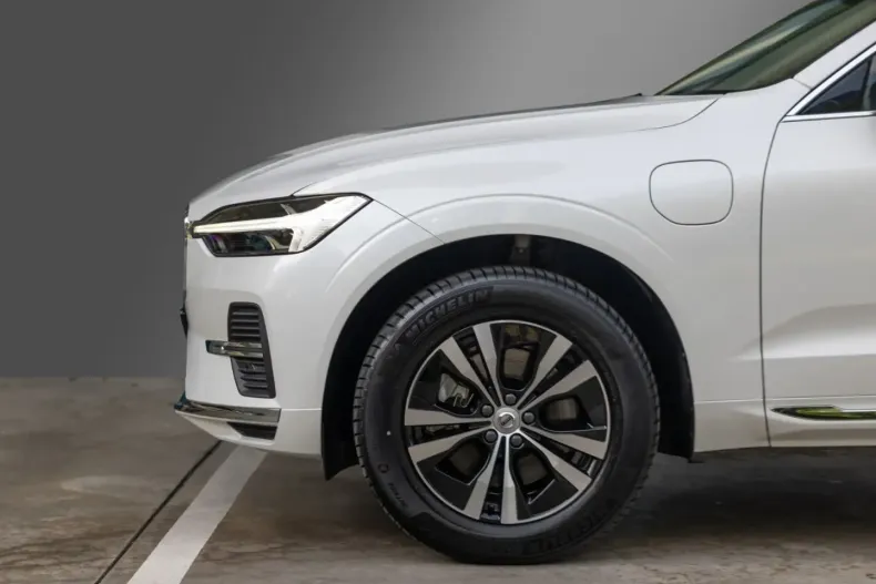 Volvo XC60 din 2024 cu 23.900 km - oferta VOL183080 - foto 10