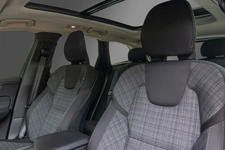 Volvo XC60 din 2024 cu 23.900 km - oferta VOL183080 - foto 14