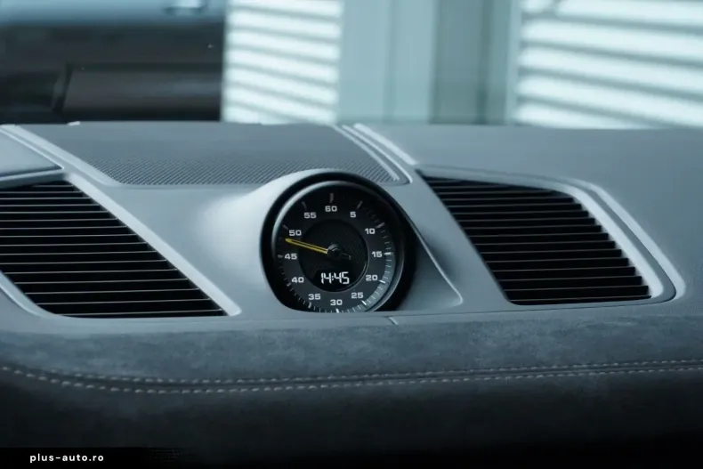 Porsche Cayenne din 2023 cu 48.800 km - oferta POR183081 - foto 24