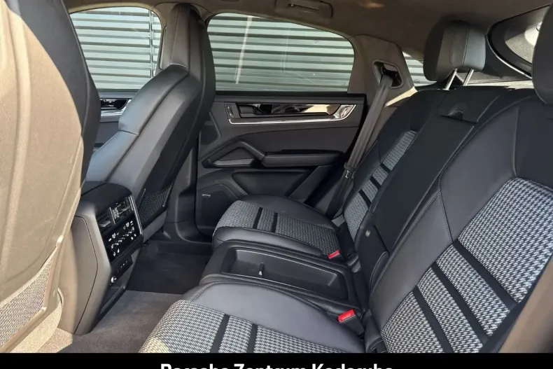 Porsche Cayenne din 2024 cu 19.500 km - oferta POR183082 - foto 16