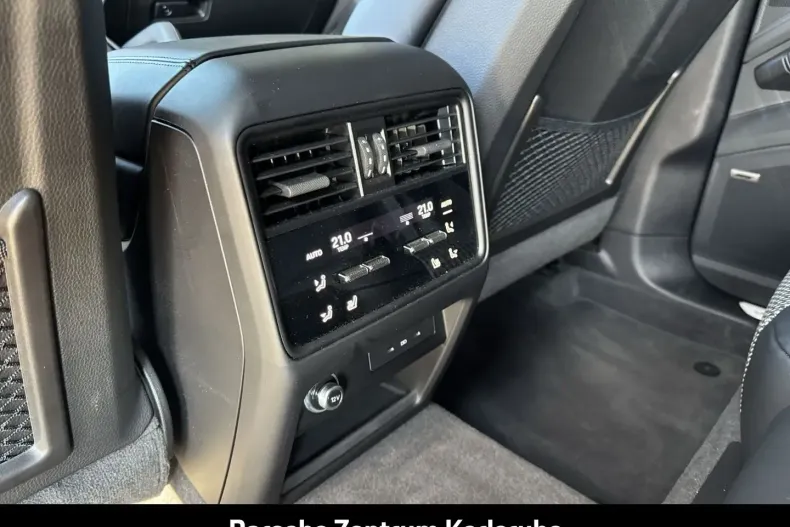 Porsche Cayenne din 2024 cu 19.500 km - oferta POR183082 - foto 17