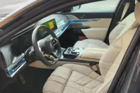 BMW 740 (Seria 7) din 2025 cu 17.000 km - oferta BMW183083 - foto 7