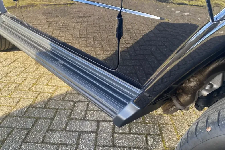 Mercedes-Benz G 500 (Clasa G) din 2024 cu 8.900 km - oferta MER183084 - foto 7