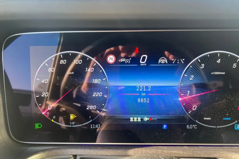 Mercedes-Benz G 500 (Clasa G) din 2024 cu 8.900 km - oferta MER183084 - foto 15