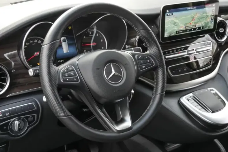 Mercedes-Benz V 300 (Clasa V) din 2024 cu 42.911 km - oferta MER183088 - foto 8