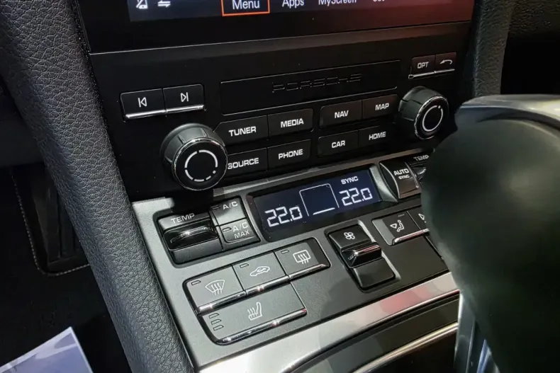 Porsche Boxster din 2024 cu 4.150 km - oferta POR183089 - foto 30