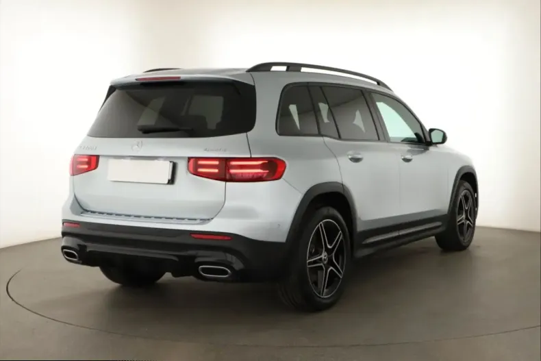 Mercedes-Benz GLB 220 (Clasa GLB) din 2024 cu 12.140 km - oferta MER183090 - foto 5