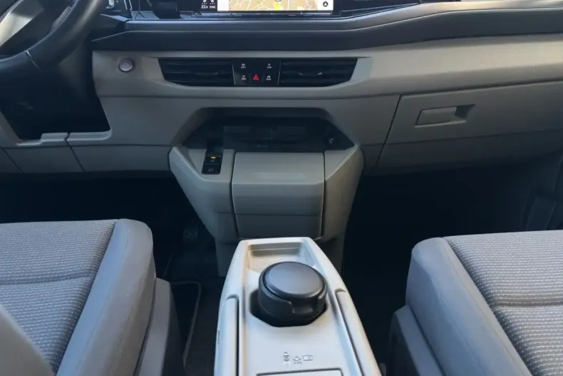 Volkswagen T7 Multivan din 2022 cu 71.111 km - oferta VOL183092 - foto 16